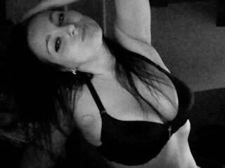 Erotinis vaizdo pokalbis missirina