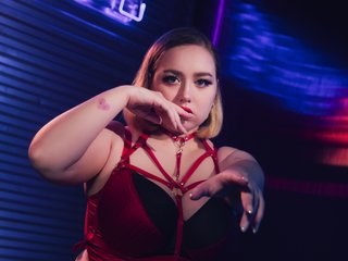 Erotinis vaizdo pokalbis MistressOfYours
