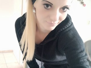 Erotinis vaizdo pokalbis MoaningKitty23