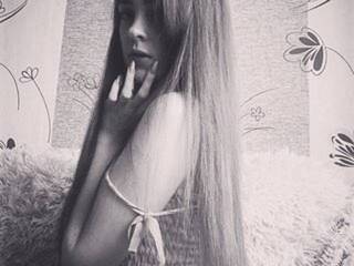 Erotinis vaizdo pokalbis MolliMow