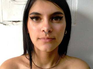 Erotinis vaizdo pokalbis Molly-Khalifa