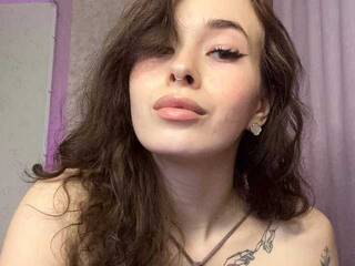 Erotinis vaizdo pokalbis MollyMyles