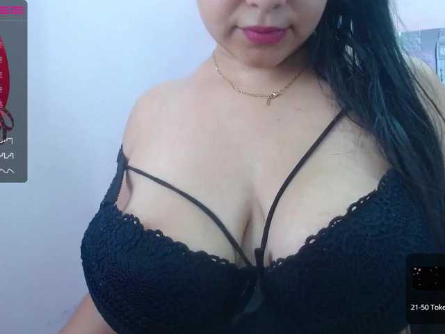 Nuotraukos MollyPatrick2 hello guys ❤❤ Welcome fuck me and wet tips make me horny #bigboobs#bigass#latina#lovense#petite#new#squirt [499 tokens remaining]