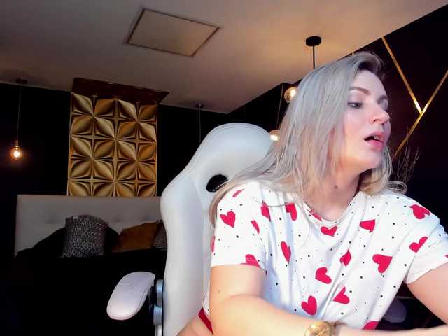 Nuotraukos MollyRivers A delicious weekend by my side is what you need ♥ Spank ass 49 TK ♥ DeepThroat 99 TK ♥ Ride dildo [none] TK ♥