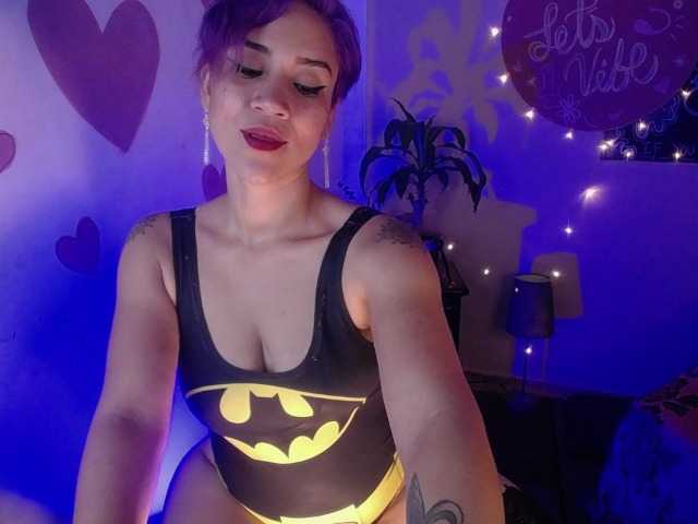 Nuotraukos mollyshay ♥Bj 49♥ Take off Bra 55♥ Fingering cum 333 tks ♥ Show a little surprise! : 44 tks ♥ Come here and meet me...enjoy and be yours! ♥