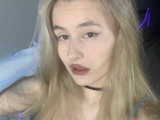 Erotinis vaizdo pokalbis MollyToads