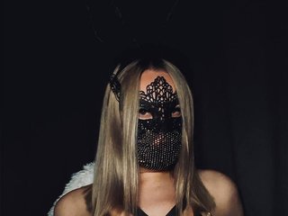 Erotinis vaizdo pokalbis MomNylonL