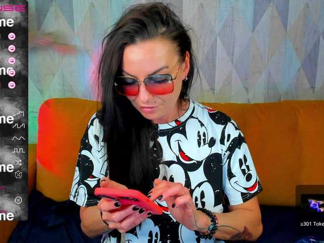 Transliacijos ekrano nuotraukos MonicaGucci