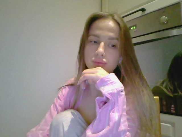 Transliacijos ekrano nuotraukos monikaXRoses