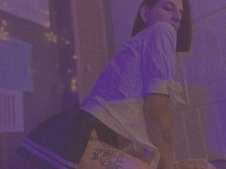 Erotinis vaizdo pokalbis Alice_Moon