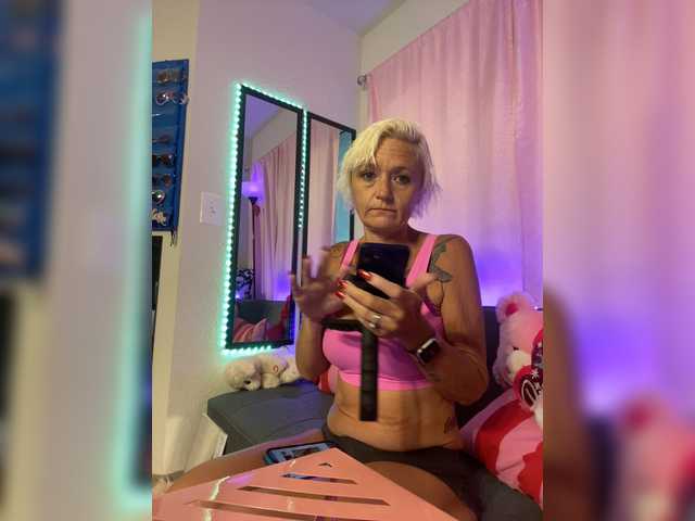 Nuotraukos mrs_stephanie Let’s read a naughty story together