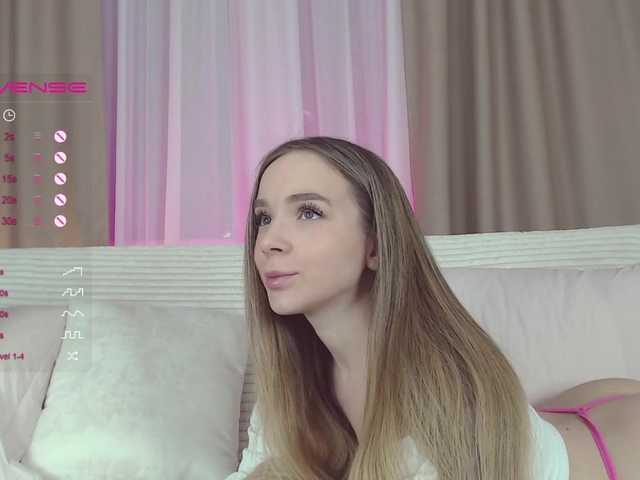 Nuotraukos my--Polina Before private 200 in chat. Domi works from 2 tk