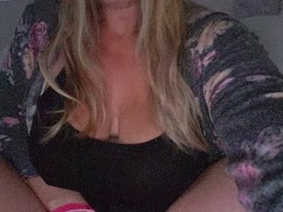 Nuotraukos My1wetsecret Cum Make Me Scream. Pussy Is Throbbing will squirt 777 tokens Dildo play