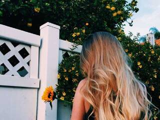 Erotinis vaizdo pokalbis Mya-rosse