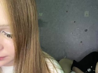 Erotinis vaizdo pokalbis MYHOMORIKI