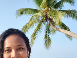 Erotinis vaizdo pokalbis emmannuele