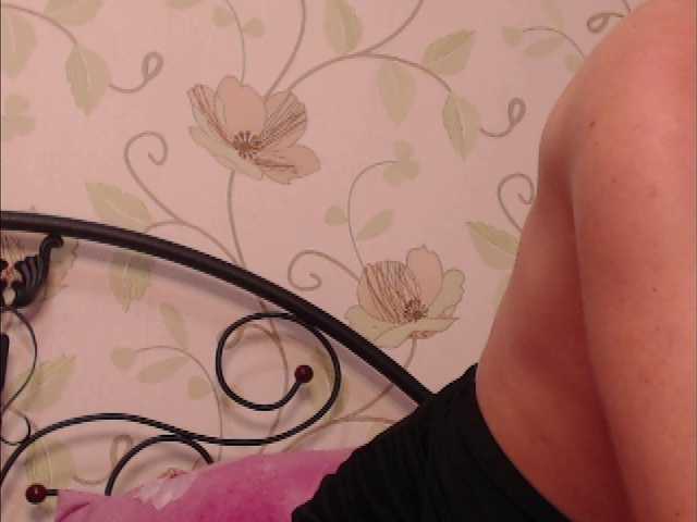 Nuotraukos Naddiya see camera 40, take off panties 220, oil show 400,for the super mood [none]