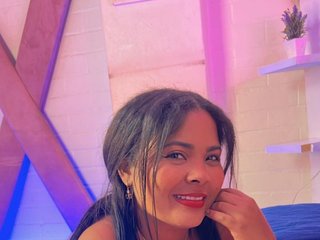 Erotinis vaizdo pokalbis NaharaRouse