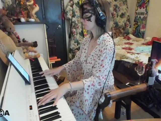 Transliacijos ekrano nuotraukos PianoGirl