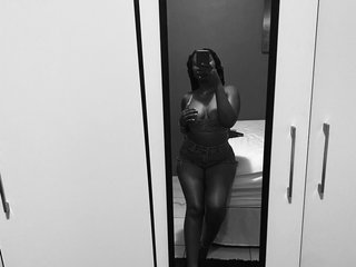 Erotinis vaizdo pokalbis Brownkitty