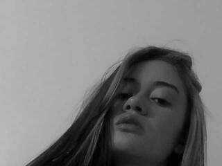 Erotinis vaizdo pokalbis Naomi-Carly