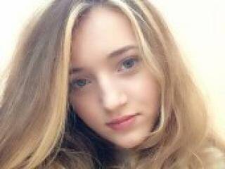 Erotinis vaizdo pokalbis naomiteaser