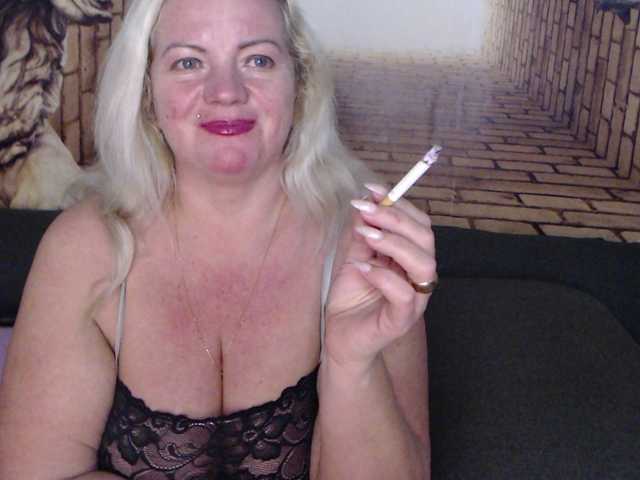 Nuotraukos Natalli888 #bbw#curvy#foot-fetish#dominance#role-playing #cuckolds Hello! Domi from 11 token. I like Ultra Hot, I'm natural ,11416977101300500999. All complemented by Tip Menu.PM 50 token and private