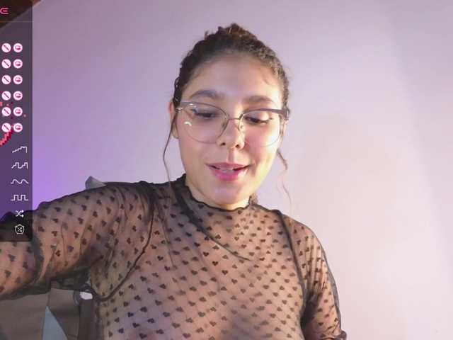 Nuotraukos Naty-Saenz I wanna do squirt in all your face! Help me