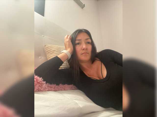 Nuotraukos cristalboom Hey guys ! BUBBIS SHOW Bubbis 66 TOKENS Hot naked show 170 show ass 88 pussy show 90heels 33kiss me 12 hot pvt Ongroup !! don't forget to follow me on instagram and onlyfans, exclusive content Kisses NO C2C I transmit from my phone S