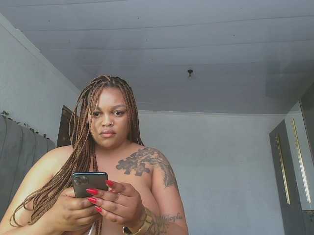 Transliacijos ekrano nuotraukos Naughty-Mel