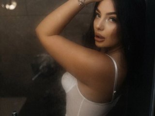 Erotinis vaizdo pokalbis NaynaVelvet