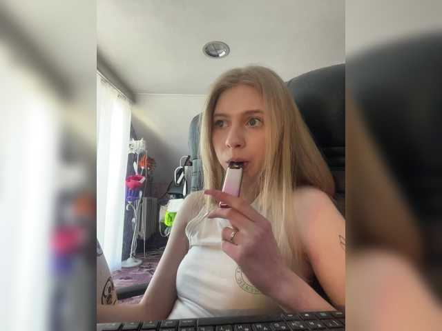 Transliacijos ekrano nuotraukos Nellie-Lolly