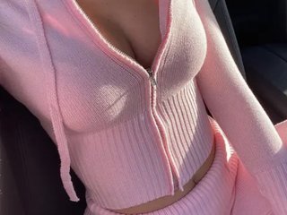 Erotinis vaizdo pokalbis Nellie-Lolly