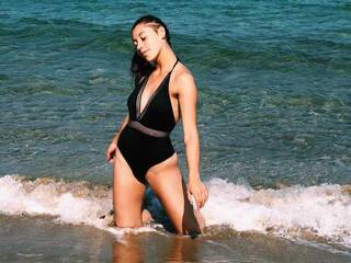 Erotinis vaizdo pokalbis neon-dance