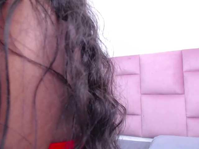 Nuotraukos Nickibaker Hi there! lets get naked, / GOAL PLAY HARD WITH MY CLIT AND PINK TOY UNTIL CUM / 3199 for the goal