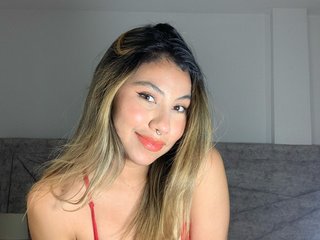 Erotinis vaizdo pokalbis NickyMiller