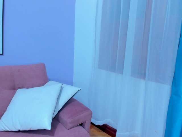 Nuotraukos NICKOL_STAR Come make me vibrate with pleasure well rich