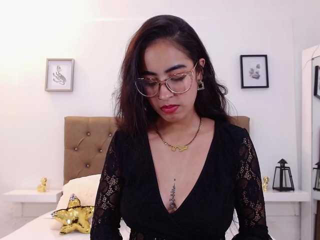 Nuotraukos NicoleBlum Wanna try the view of love? Look at my sexy eyes while i use very good my mouth... you know what i mean. / Blowjob at firts goal! #teen #sex #dildo #deepthroat #wet