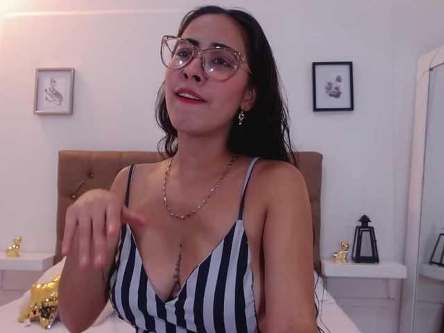 Nuotraukos NicoleBlum I want you to make me wet and make my pussy drips #wet #cum #pussy #latin #Bigtits