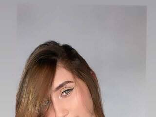 Erotinis vaizdo pokalbis NicoleCooper