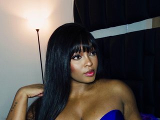 Erotinis vaizdo pokalbis nicoleth18