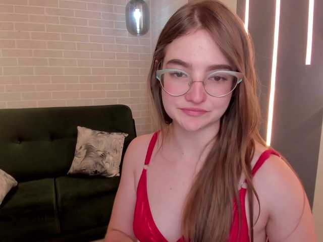 Nuotraukos NicolleShaw Come let's make your dreams come true ♥ blowjob + show tits ♥395 left