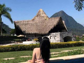 Erotinis vaizdo pokalbis NicolVelvet