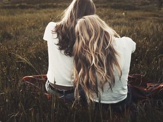 Erotinis vaizdo pokalbis Nika-Riuna