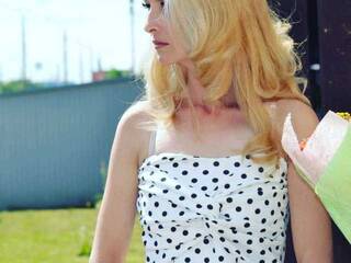 Erotinis vaizdo pokalbis Nika366