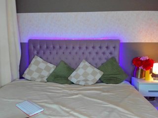 Erotinis vaizdo pokalbis NikkiBust