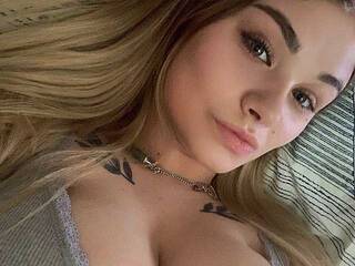 Erotinis vaizdo pokalbis Nolovekisssme