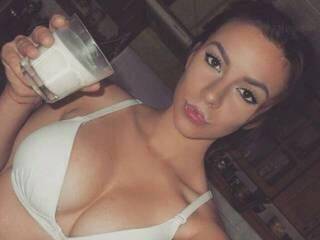 Erotinis vaizdo pokalbis nonaone