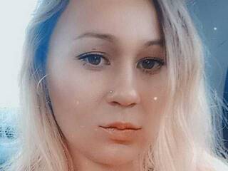 Erotinis vaizdo pokalbis NormaHall