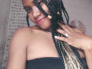 Erotinis vaizdo pokalbis NOUFYGAS